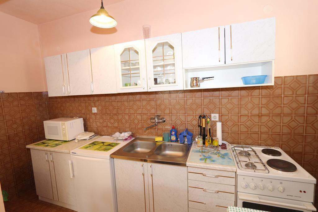 Apartments Antoneta Makarska Bagian luar foto
