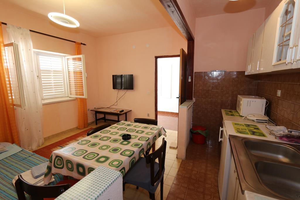 Apartments Antoneta Makarska Bagian luar foto