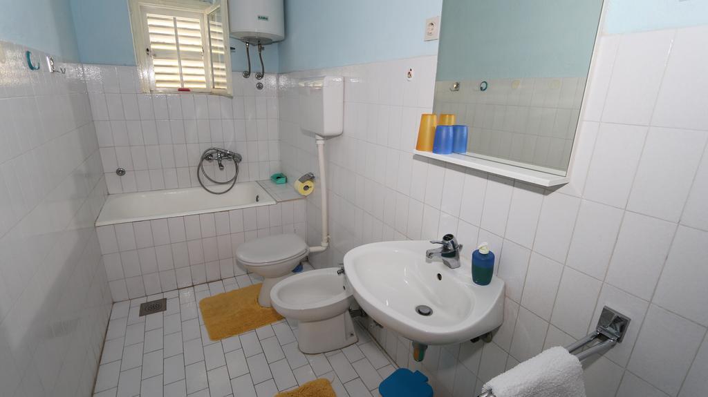 Apartments Antoneta Makarska Bagian luar foto
