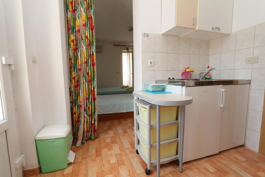 Apartments Antoneta Makarska Bagian luar foto