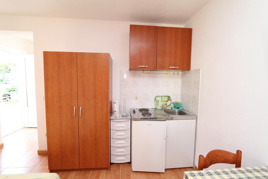 Apartments Antoneta Makarska Bagian luar foto