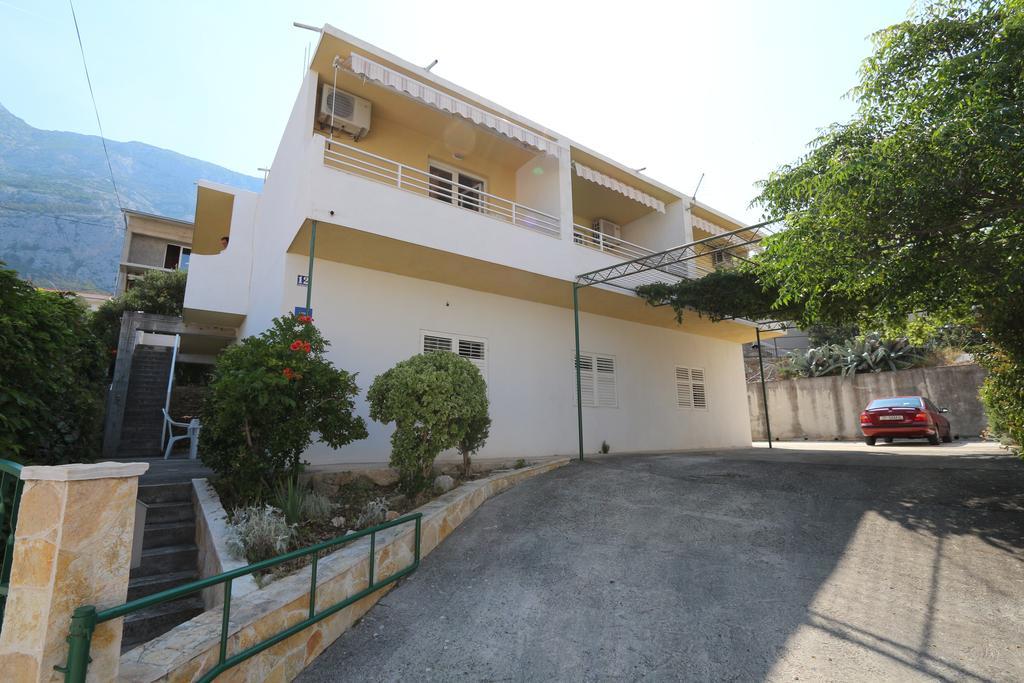 Apartments Antoneta Makarska Bagian luar foto